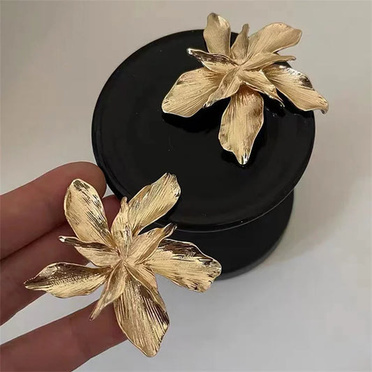 Big flower earring