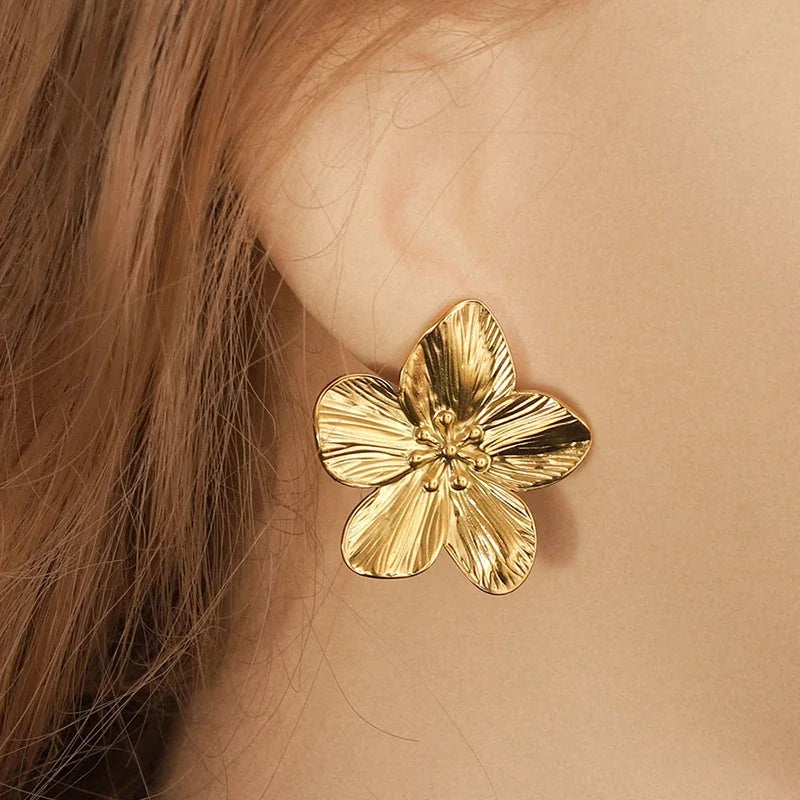 Flower earring