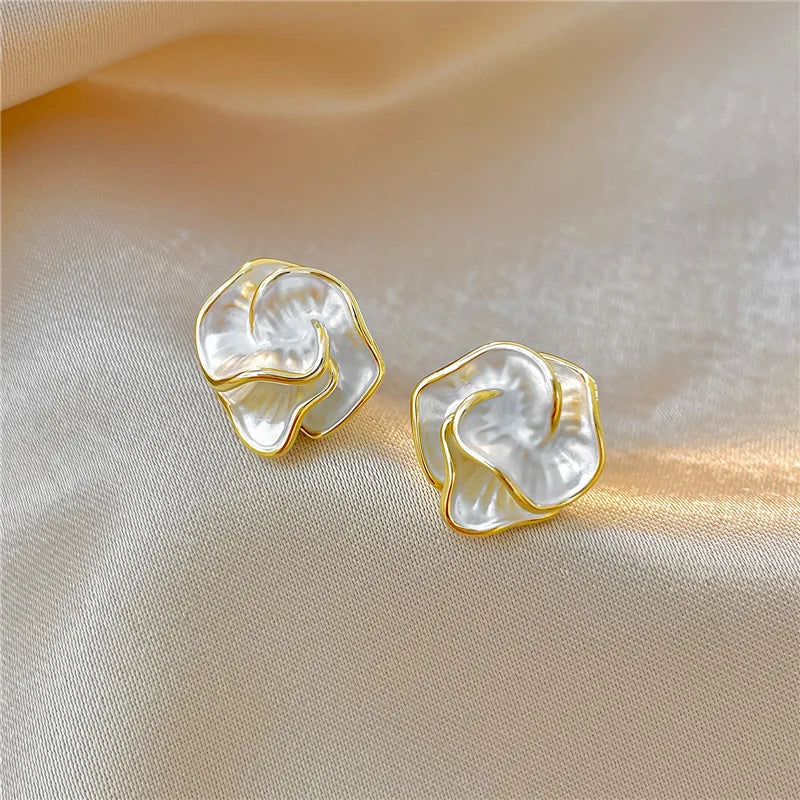 Flower earrings